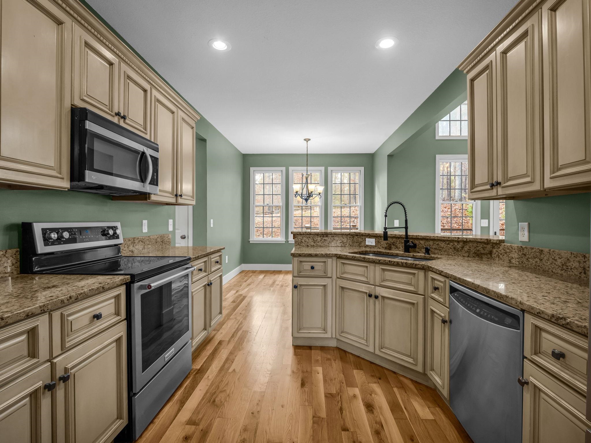 351 East Rambling Creek Drive Tryon, NC 28782 - Photo 15 of 50 Kitchen