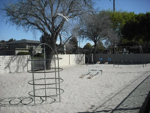 $2,600 | 2670 Victoria Avenue, Port Hueneme, CA 93041