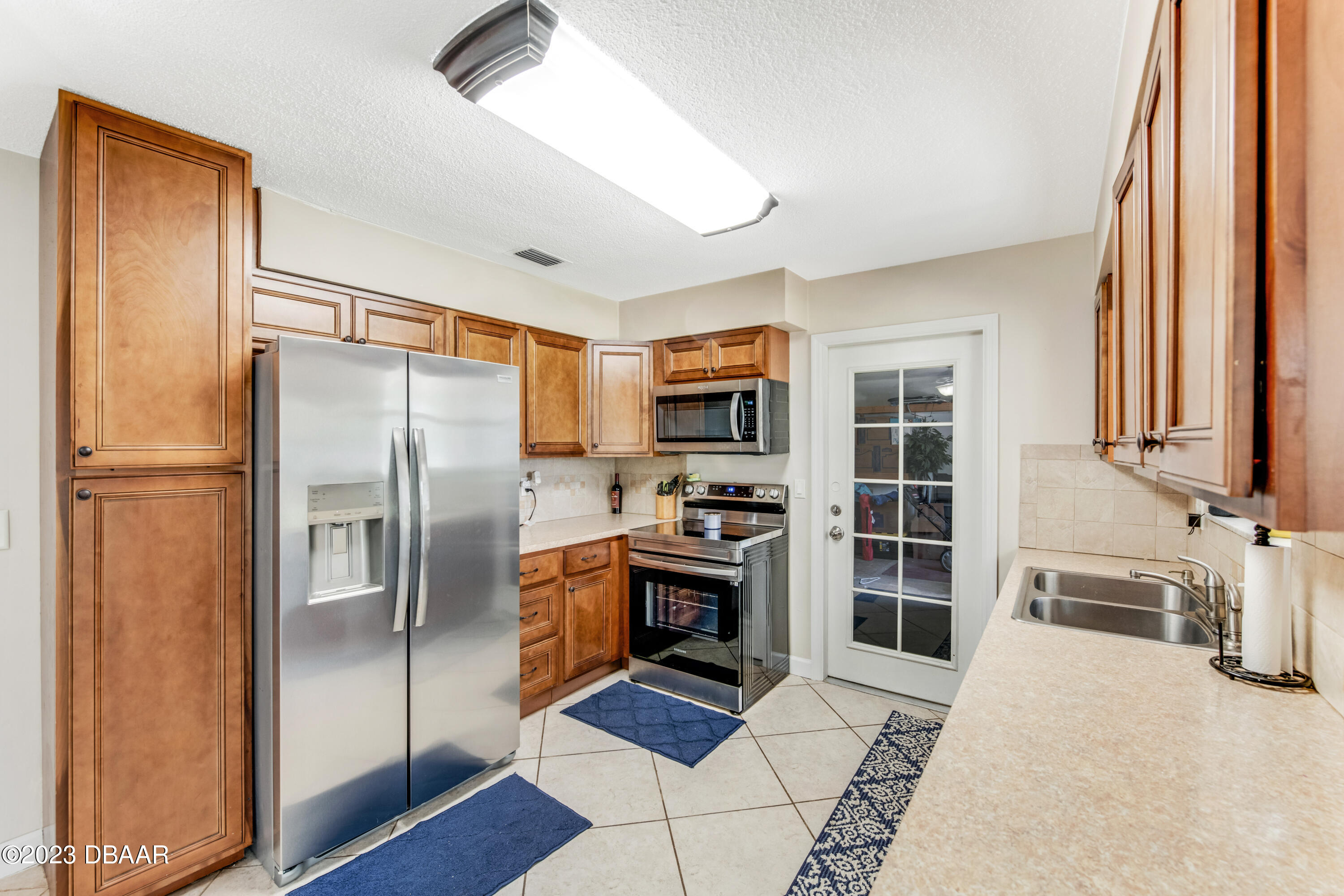 16 Brookwood Drive Ormond Beach, FL 32174 - Photo 7 of 20 D85_8994_HDR