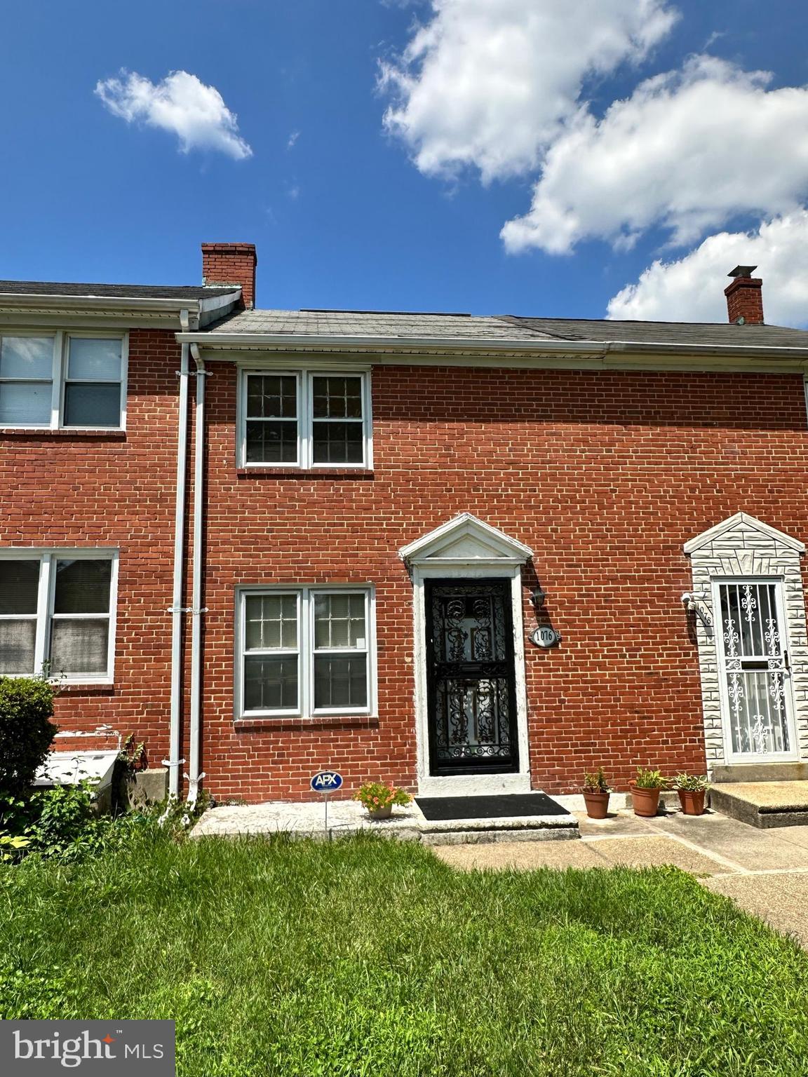 1076 Cameron Road Baltimore, MD 21212 - Photo 2 of 11