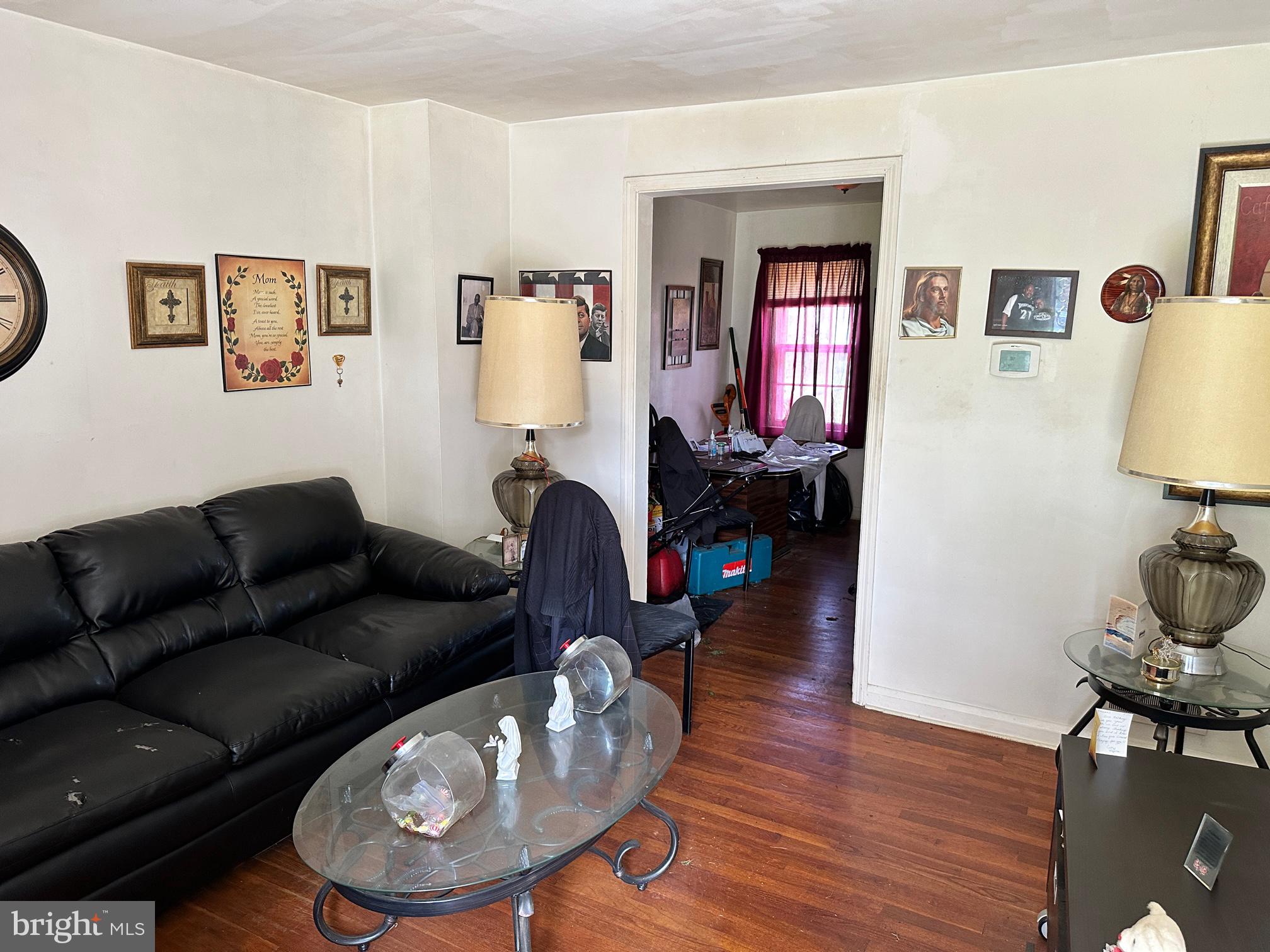 1076 Cameron Road Baltimore, MD 21212 - Photo 3 of 11