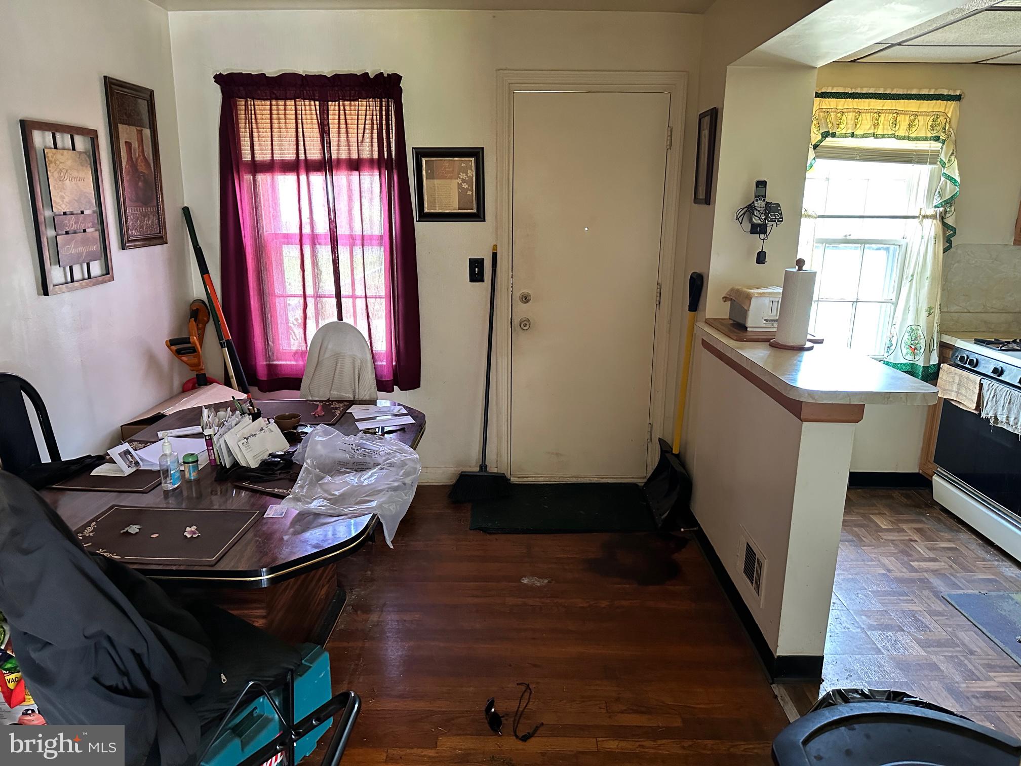 1076 Cameron Road Baltimore, MD 21212 - Photo 4 of 11