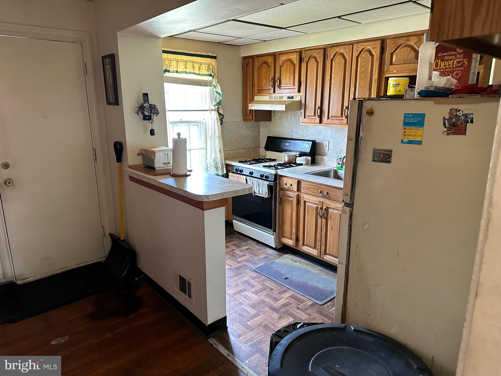 1076 Cameron Road Baltimore, MD 21212 - Photo 5 of 11