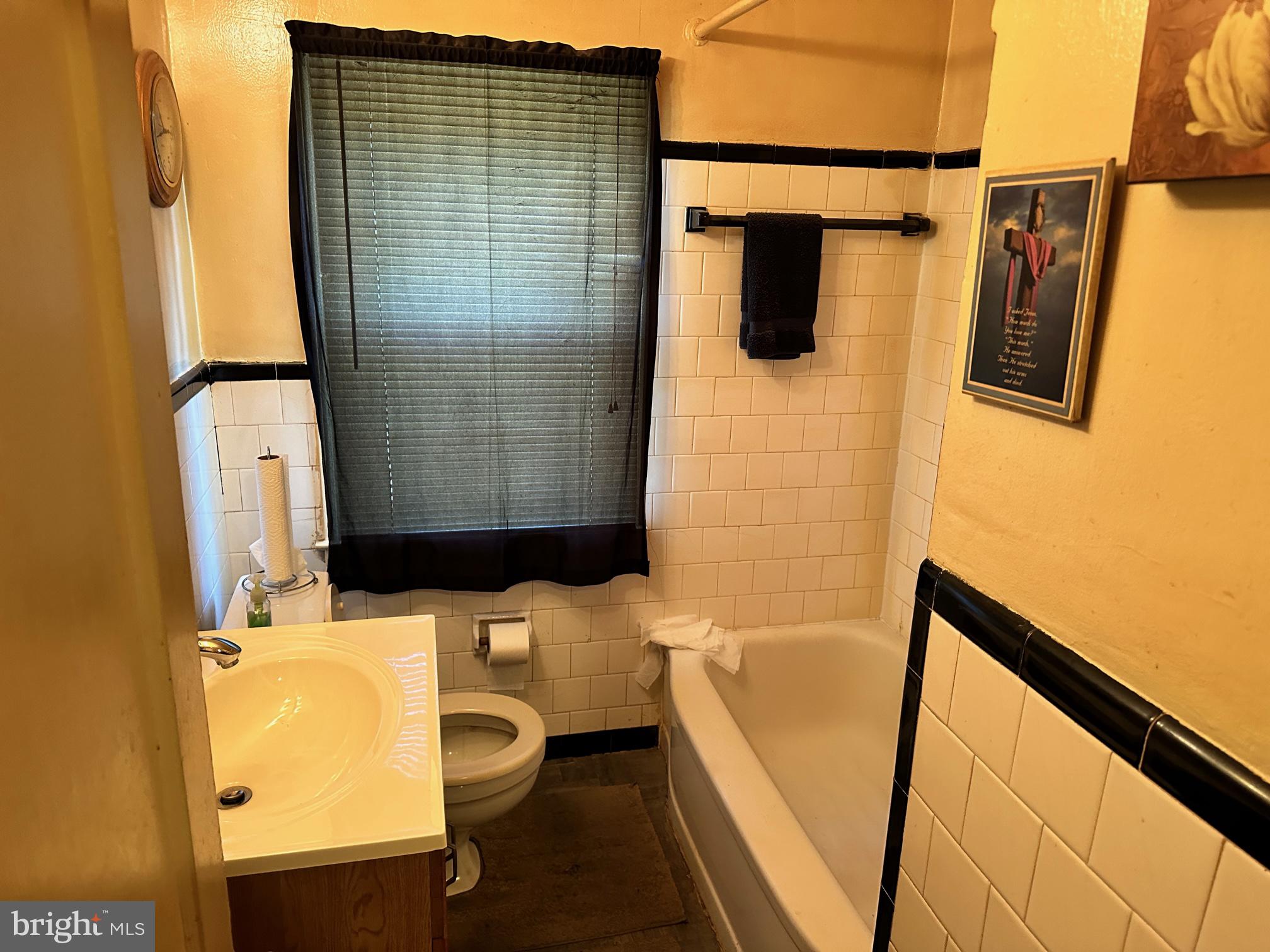 1076 Cameron Road Baltimore, MD 21212 - Photo 9 of 11