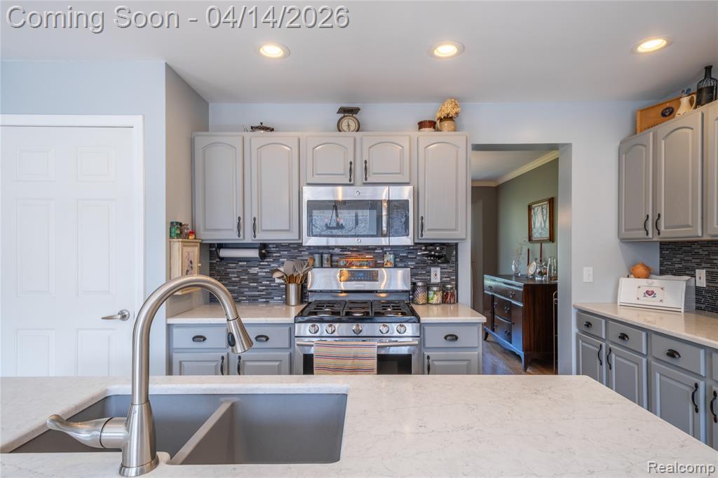 11119 Horton Road Goodrich, MI 48438 - Photo 9 of 39 Gallery Image 9