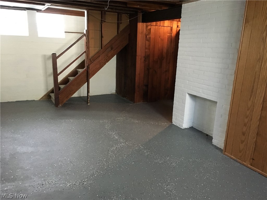 1400 Winston Road Cleveland, OH 44121 - Photo 25 of 31