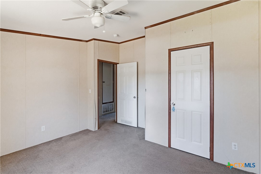 780 Oak Tree Road Seguin, TX 78155 - Photo 15 of 40 a view of an empty room