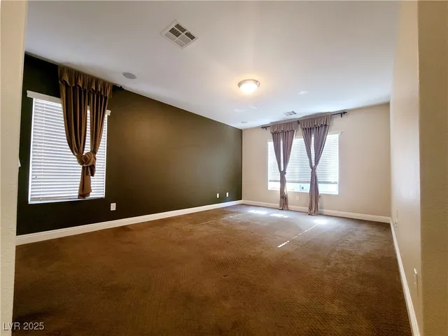 $2,600 | 9957 Cape May Street, Las Vegas, NV 89141