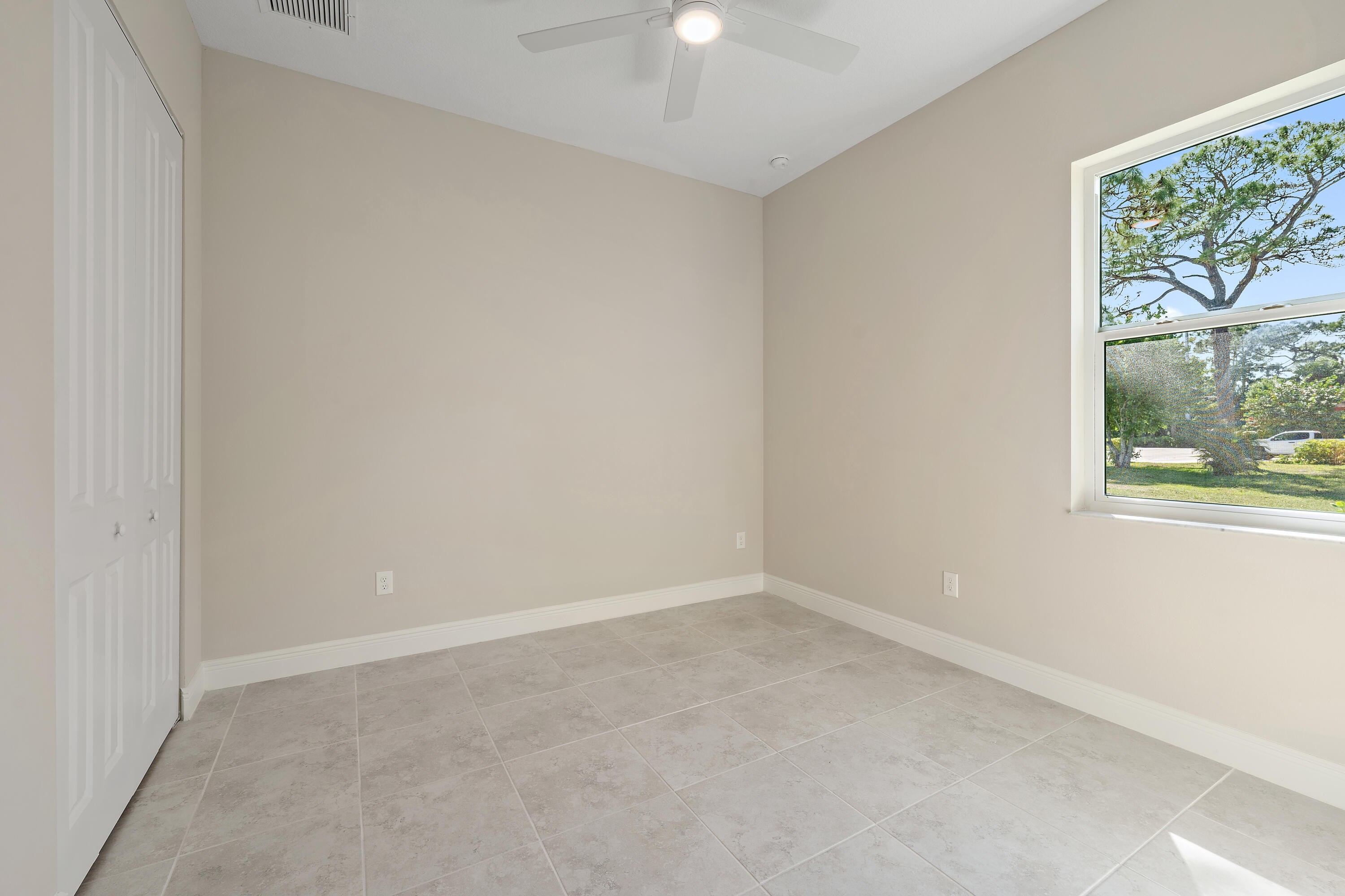 7005 3rd Street Jupiter, FL 33458 - Photo 12 of 23 7005 3rd St-10