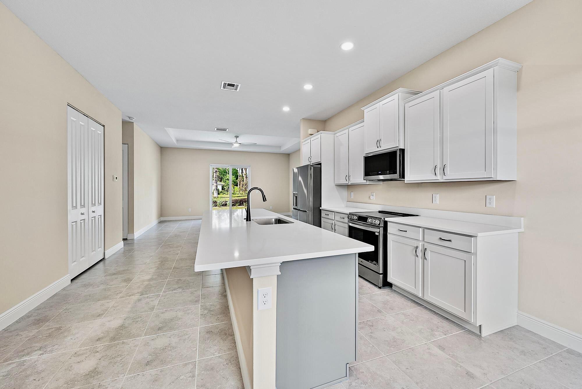 7005 3rd Street Jupiter, FL 33458 - Photo 3 of 23 7005 3rd St--1
