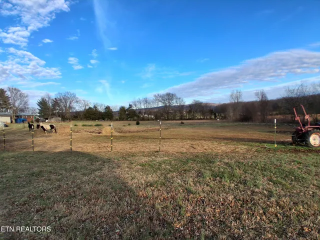$300,000 | 71 Basham Road, Morrison, TN 37357