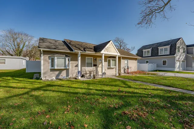 $459,900 | 33 West Meyran Avenue, Somers Point, NJ 08244