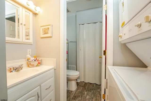 $459,900 | 33 West Meyran Avenue, Somers Point, NJ 08244