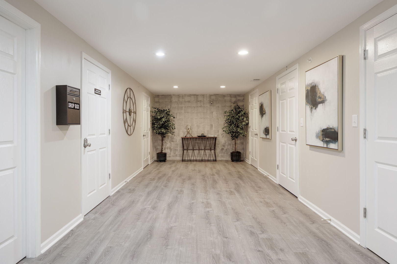 11933 South Pulaski Road, Unit 2 Alsip, IL 60803 - Photo 11 of 11 a view of an empty room with a window