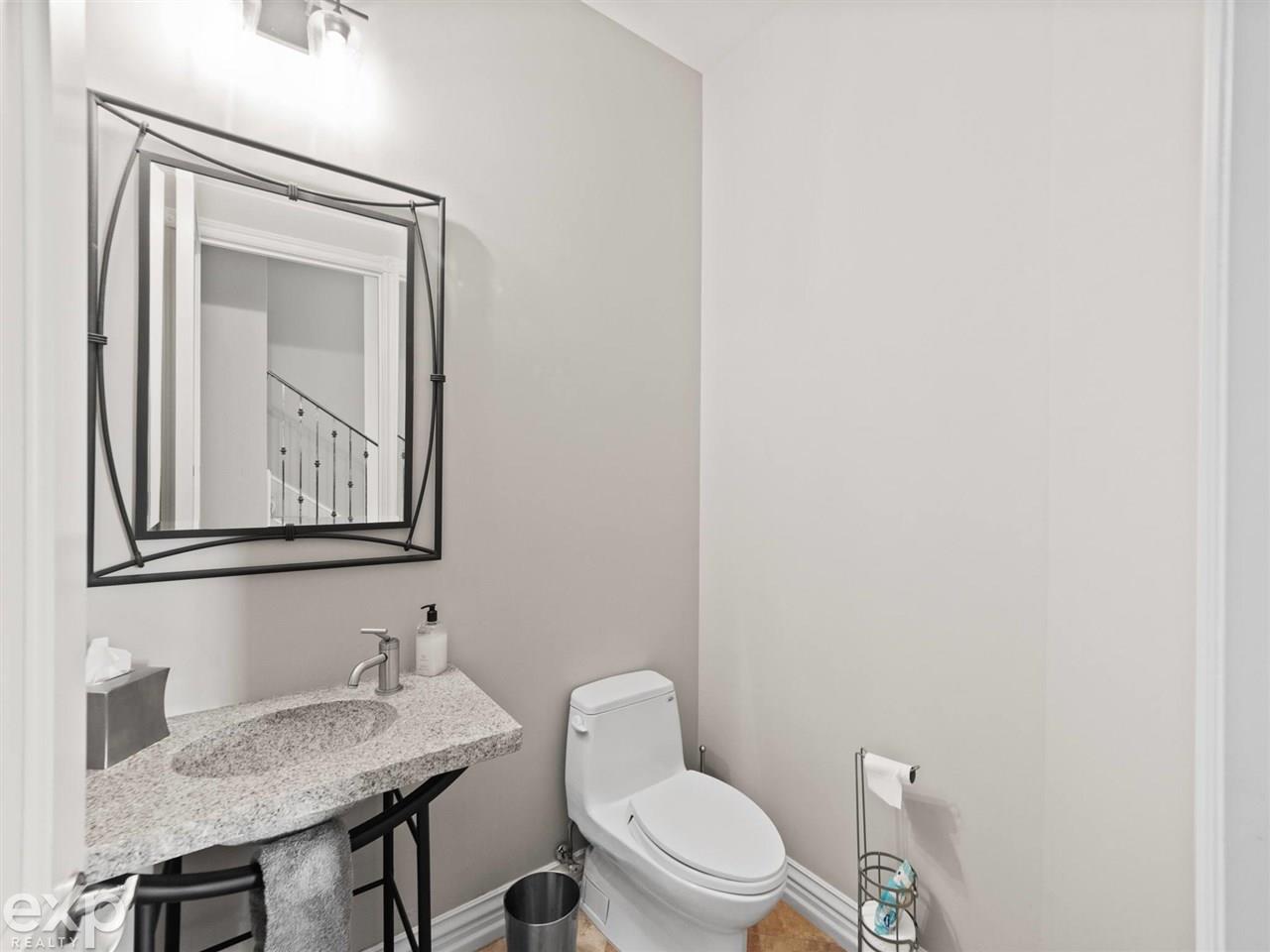 4601 The Hts Boulevard Rochester, MI 48306 - Photo 44 of 60 50078887-44.JPG