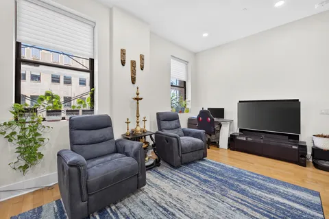 $495,000 | 4 Beacon Way, Unit 414, Jersey City, NJ 07304