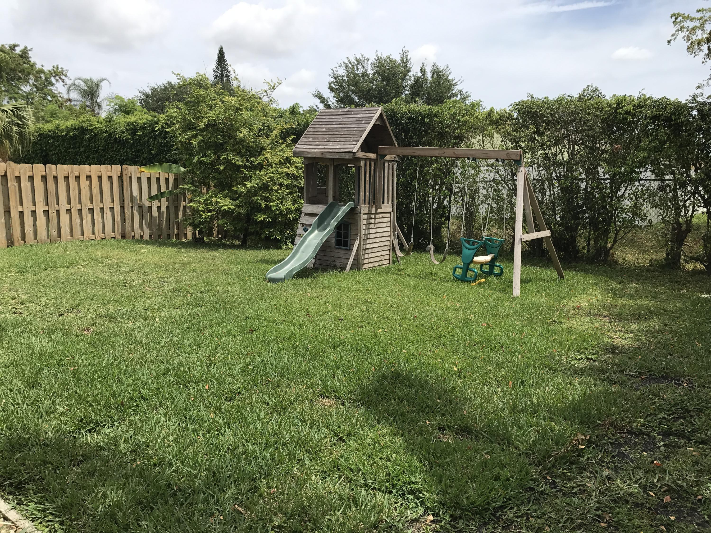 23350 Sedawie Drive Boca Raton, FL 33433 - Photo 26 of 30 Private Backyard