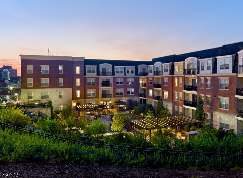 30 Court Street Morristown, NJ 07960 - Photo 28 of 28 a view of a large building