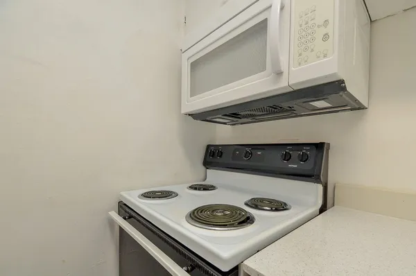 $1,450 | 8810 Ilona Lane, Unit 4, Houston, TX 77025