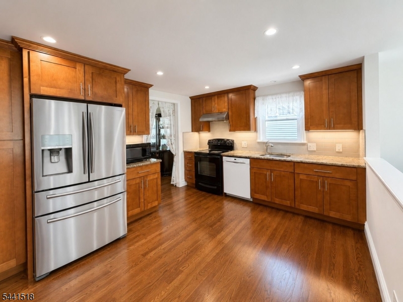 48 Sunnyside Road West Orange, NJ 07052 - Photo 7 of 36