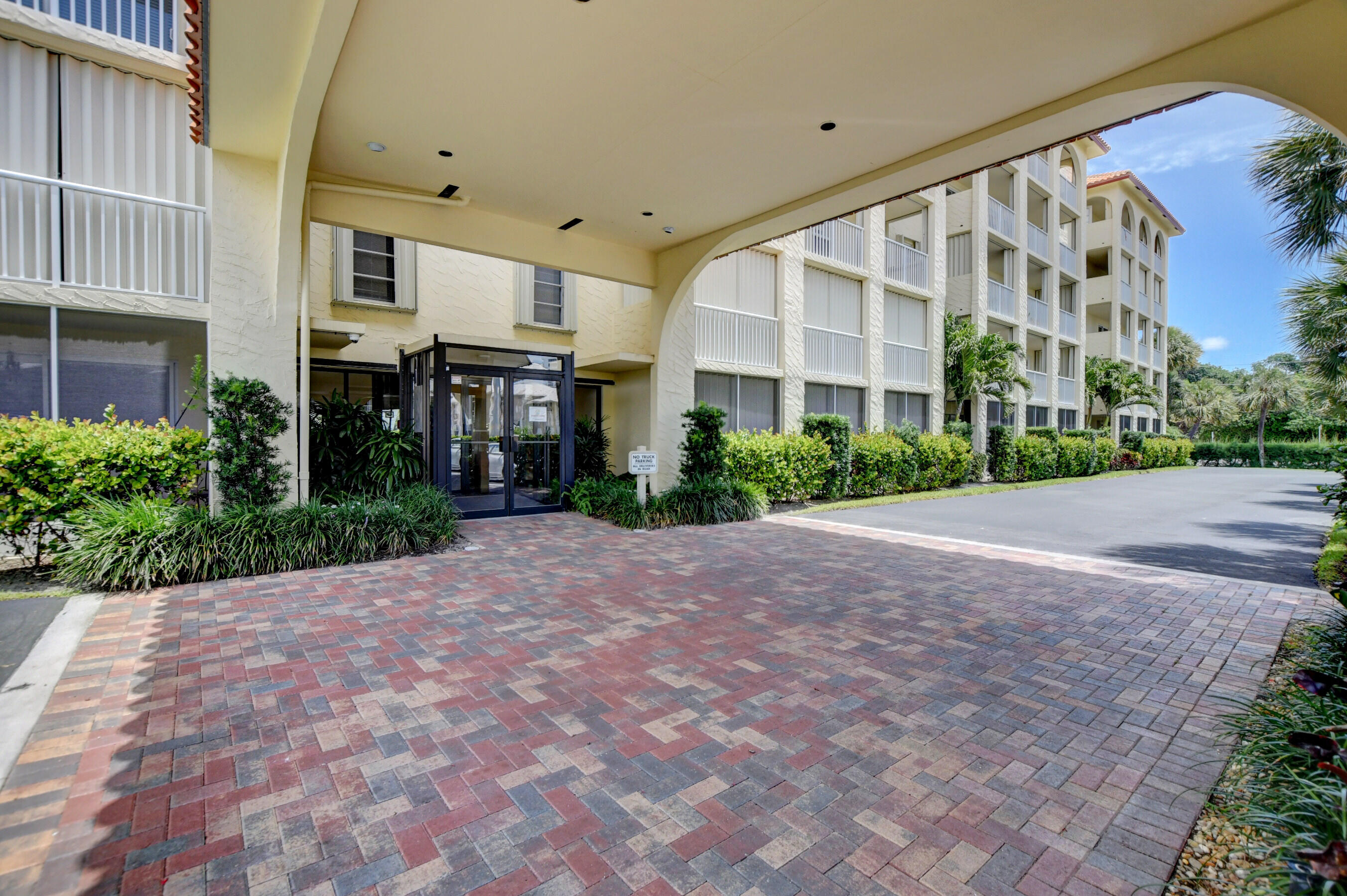 951 De Soto Road, Unit 127 Boca Raton, FL 33432 - Photo 3 of 26 Welcome To Tierra Del Mar South