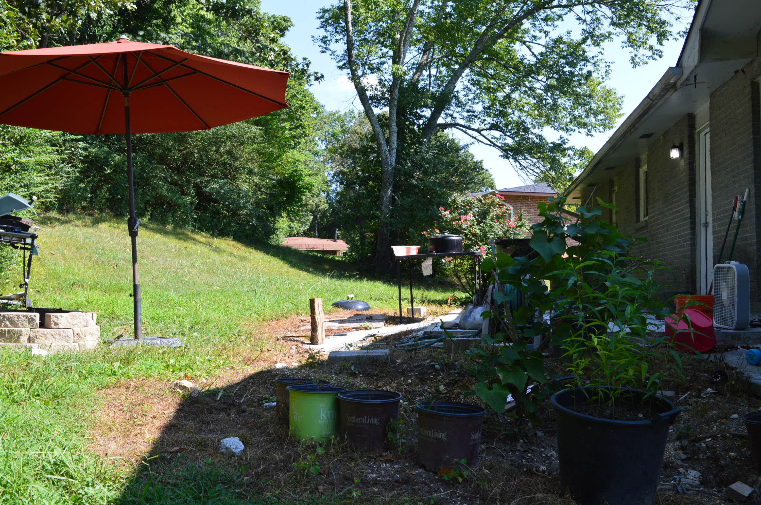 4609 Plaza Hills Lane, Unit A & B Hixson, TN 37343 - Photo 3 of 3 4609 Plaza Hills Lane back of house