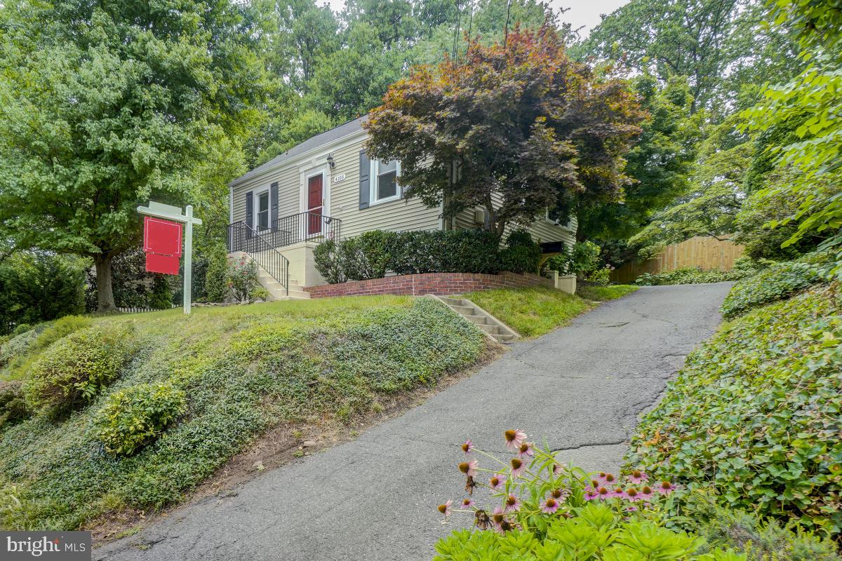 4105 Hummer Road Annandale, VA 22003 - Photo 3 of 46 Gallery Image 3