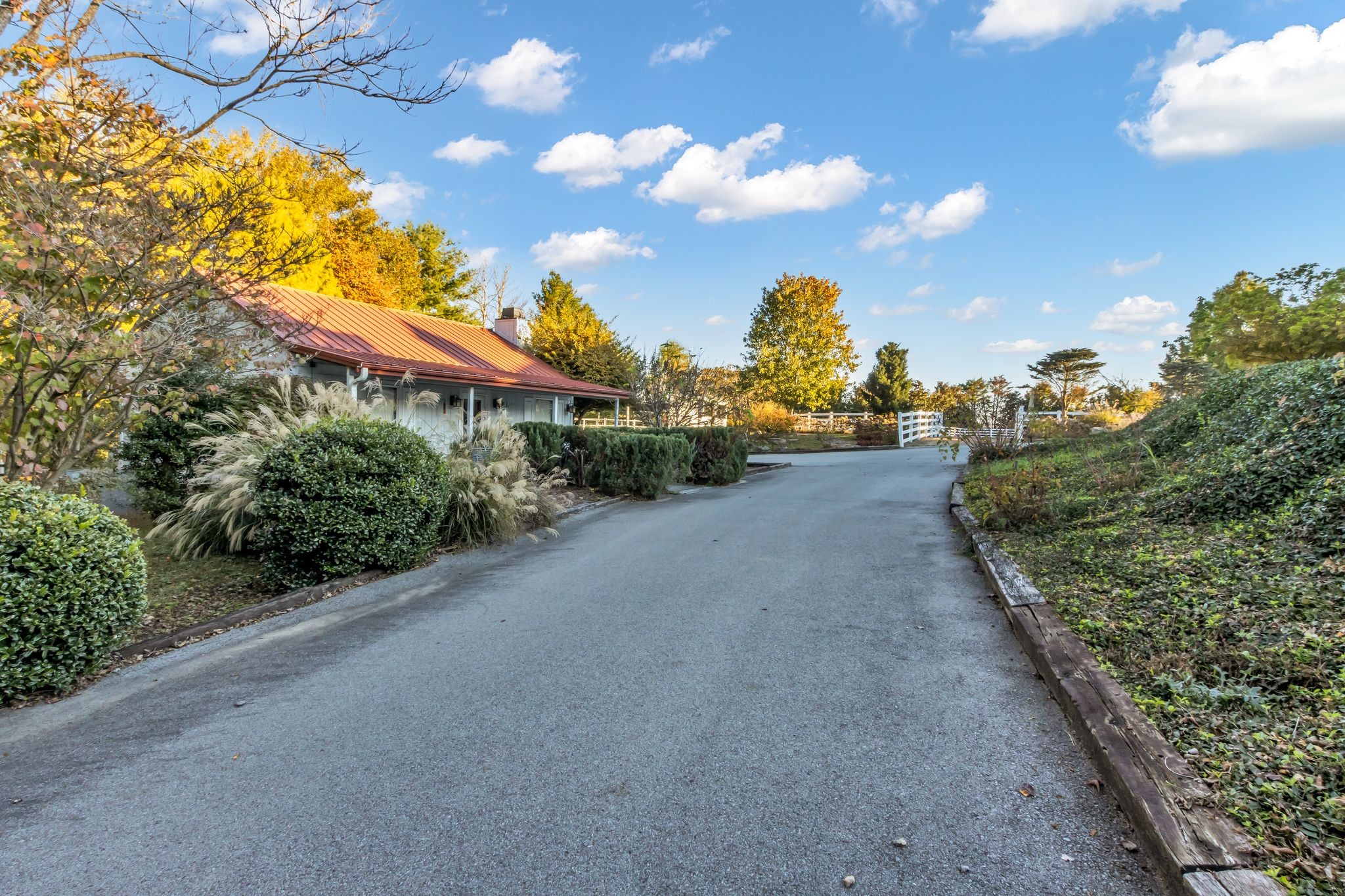 2942 Spanntown Road Arrington, TN 37014 - Photo 76 of 94 a view of a city street from a balcony