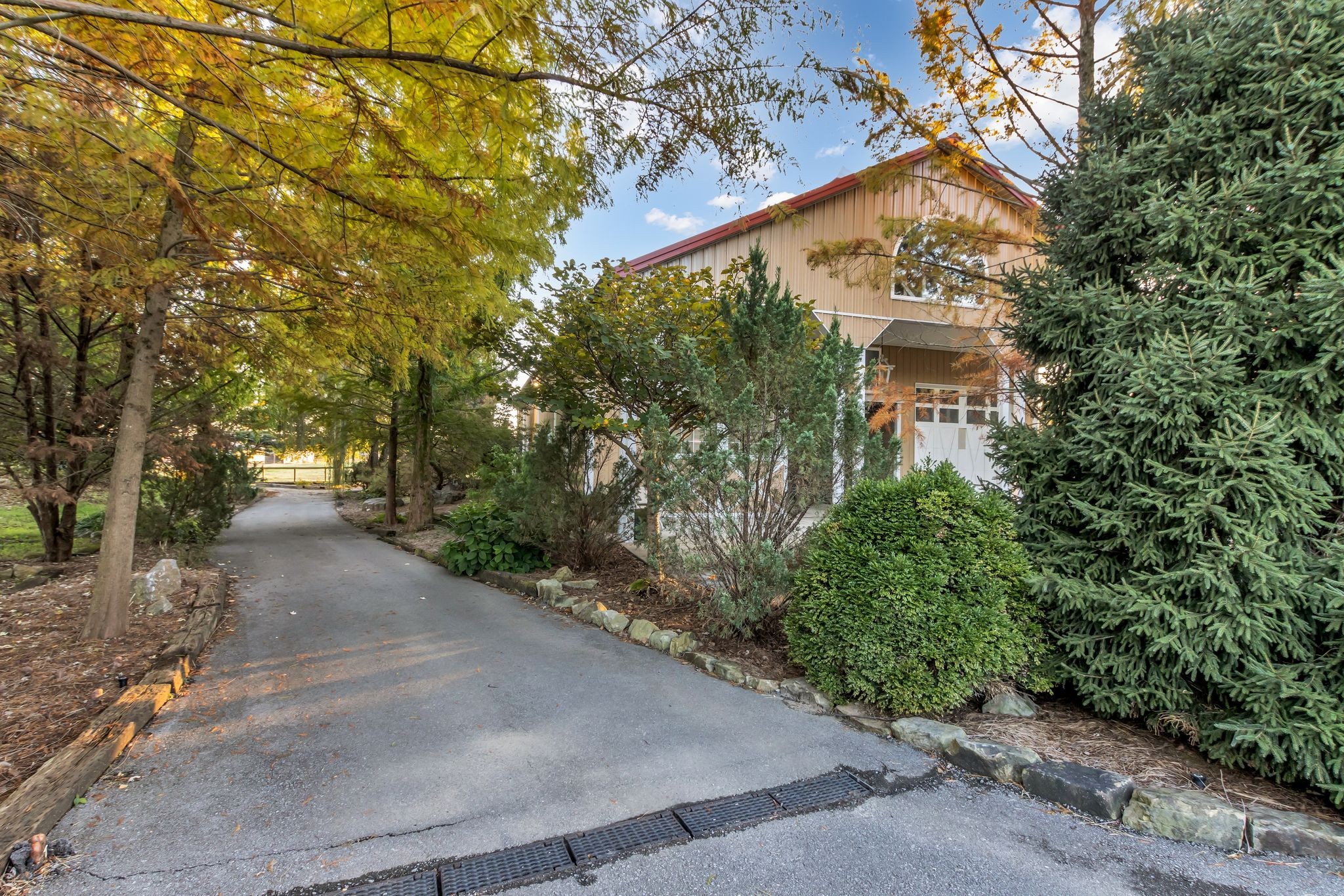 2942 Spanntown Road Arrington, TN 37014 - Photo 84 of 94 a view of a street with plants and trees