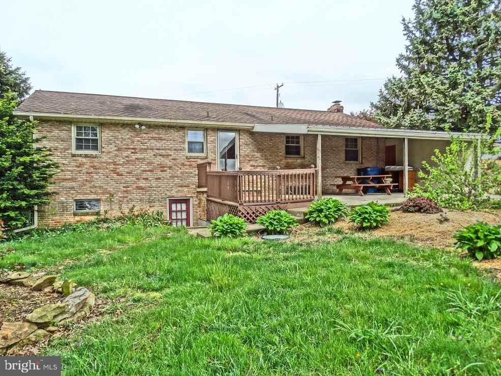 133 Bluestone Road York, PA 17406 - Photo 4 of 26 Gallery Image 4