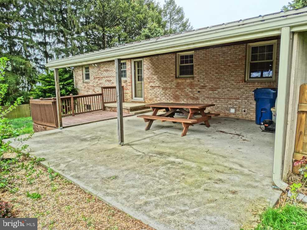 133 Bluestone Road York, PA 17406 - Photo 6 of 26 Gallery Image 6