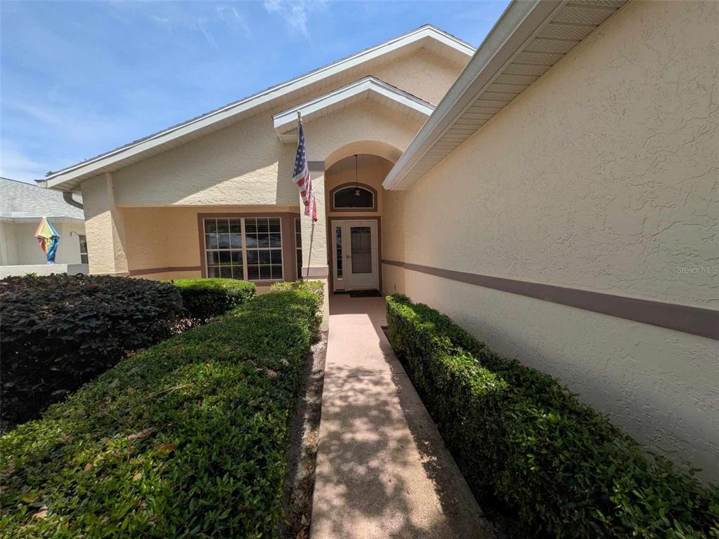 9513 Southwest 92nd Place Road Ocala, FL 34481 - Photo 2 of 14