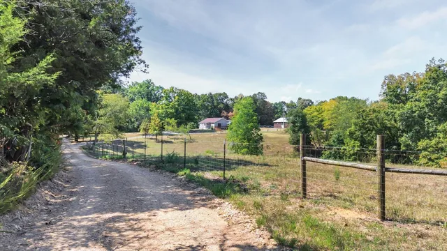 $575,000 | 7464 Harrington Place, Lyles, TN 37098