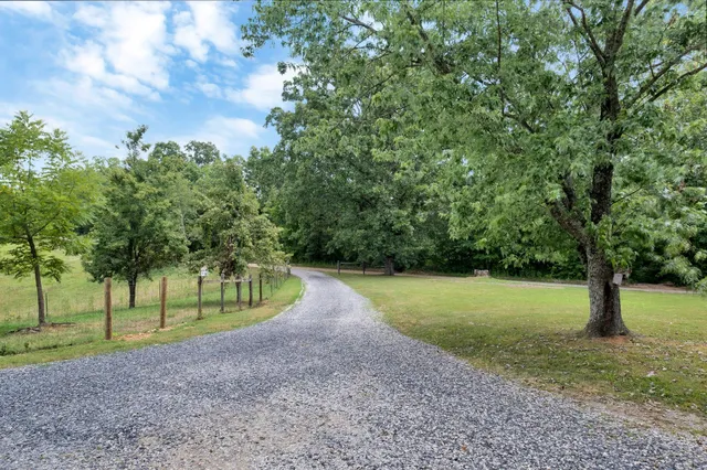 $575,000 | 7464 Harrington Place, Lyles, TN 37098