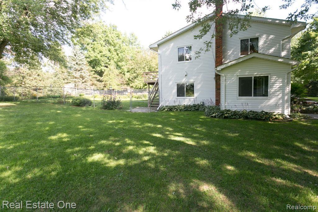 1883 Rush Lake Road Pinckney, MI 48169 - Photo 26 of 38 4Y0A1491.jpg