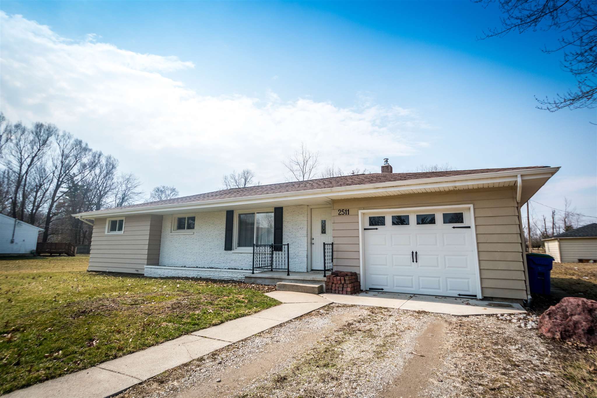 2511 Beineke Road Fort Wayne, IN 46808 - Photo 4 of 21 Gallery Image 4