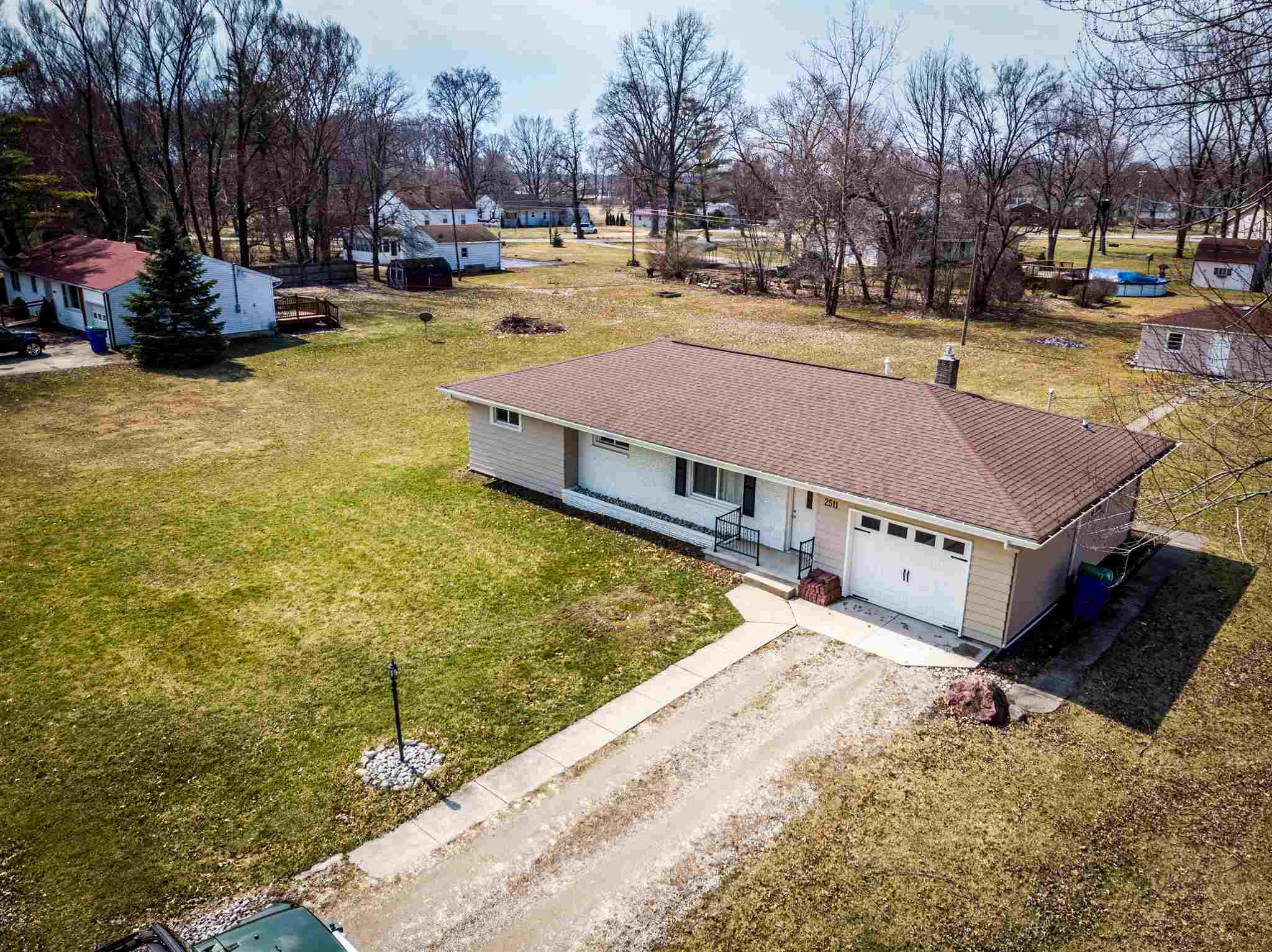 2511 Beineke Road Fort Wayne, IN 46808 - Photo 7 of 21 Gallery Image 7
