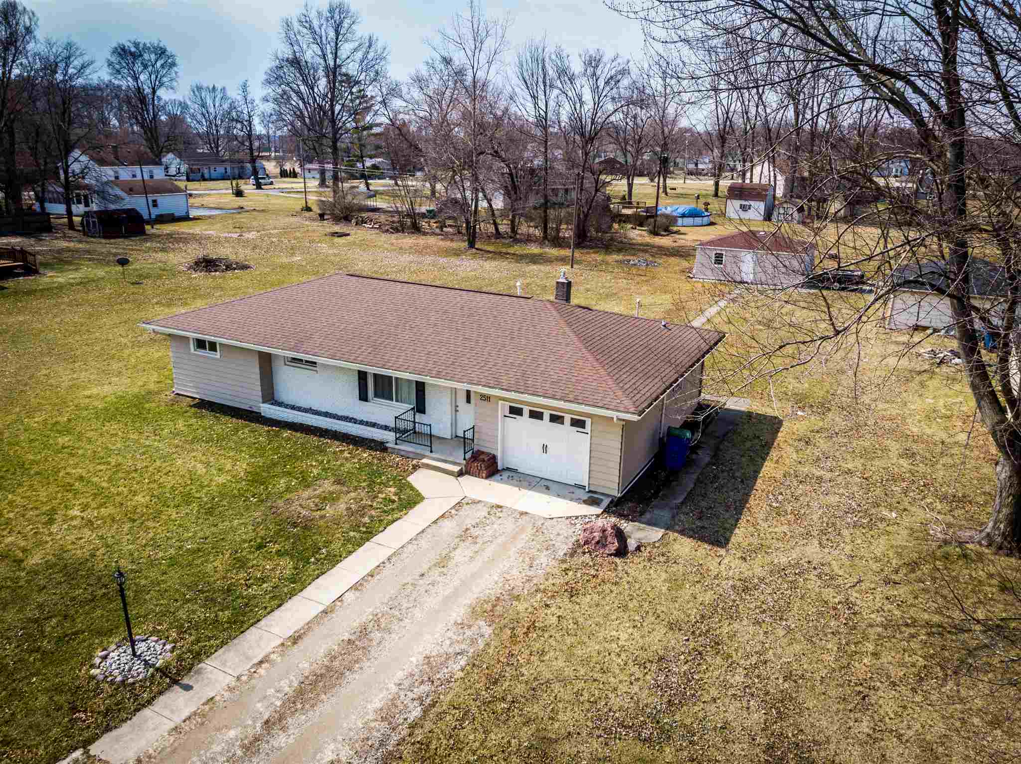 2511 Beineke Road Fort Wayne, IN 46808 - Photo 8 of 21 Gallery Image 8
