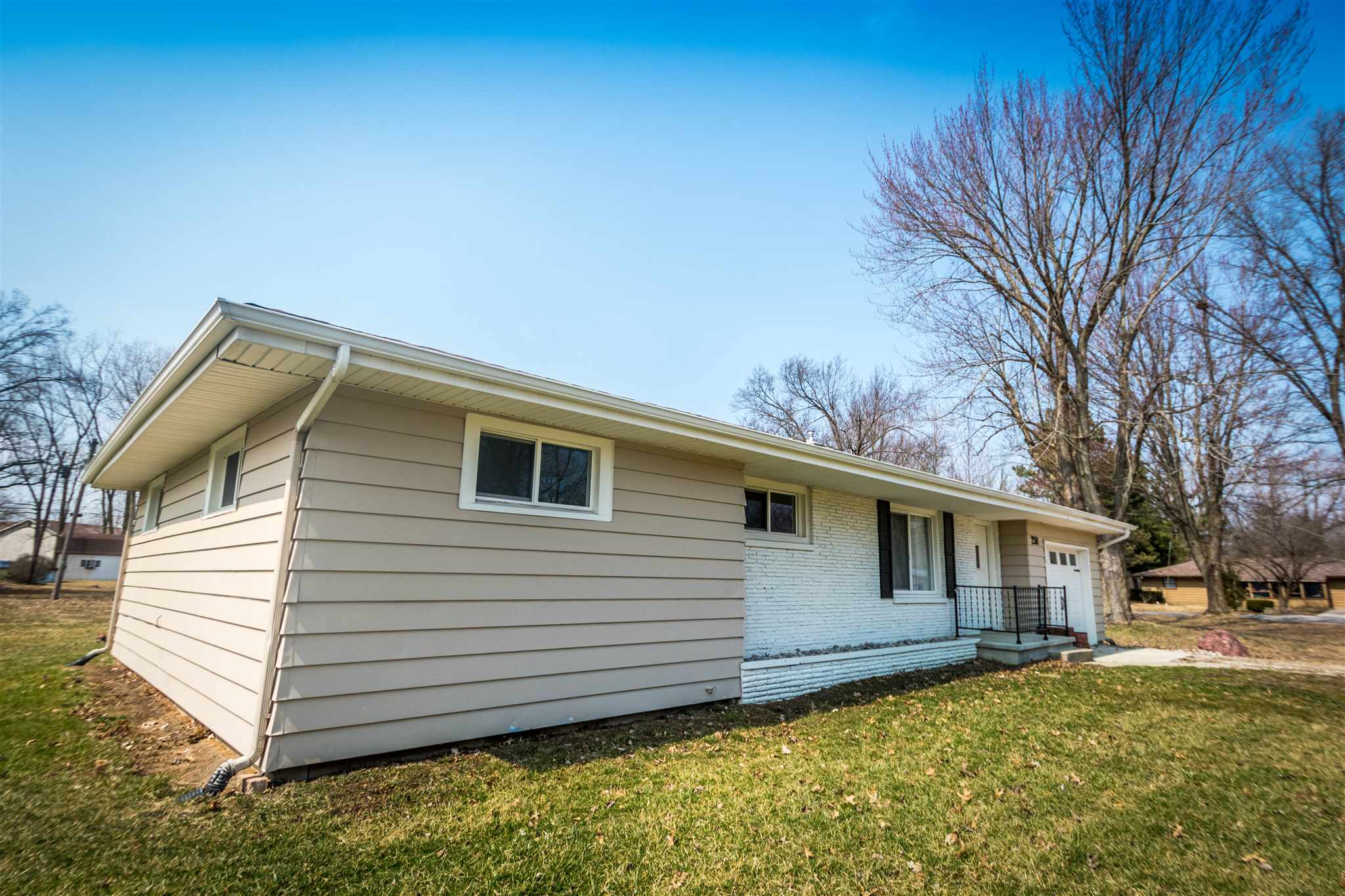 2511 Beineke Road Fort Wayne, IN 46808 - Photo 10 of 21 Gallery Image 10