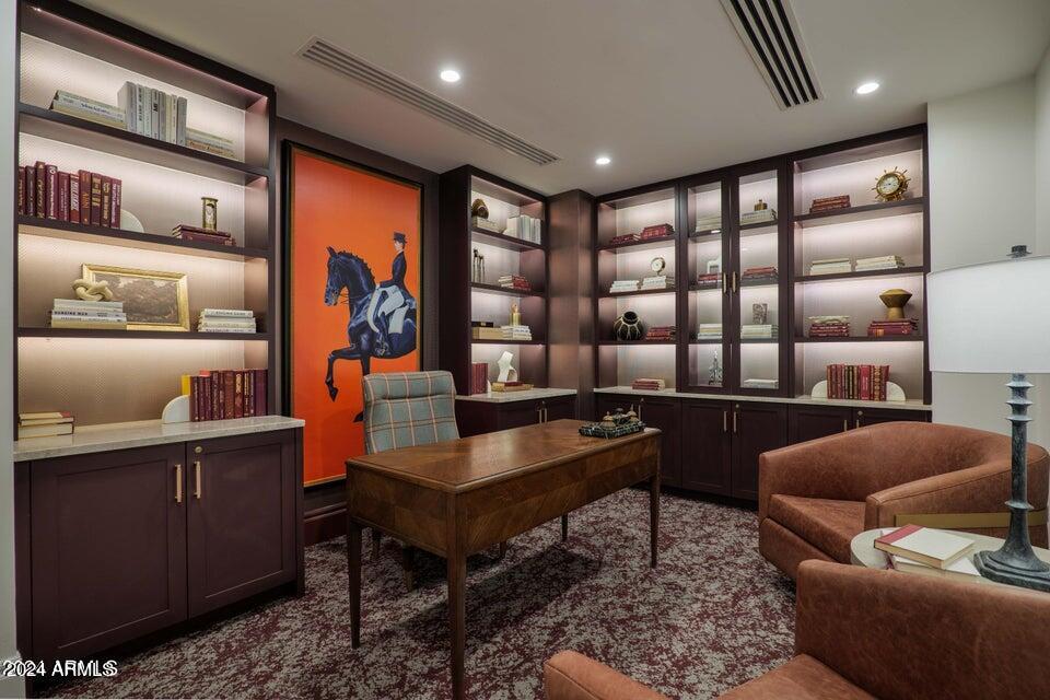 4240 East Camelback Road, Unit 513 Phoenix, AZ 85018 - Photo 18 of 18 Resident Library