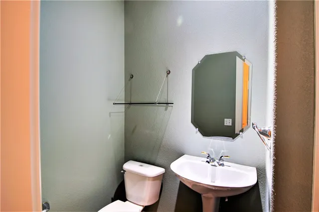 $3,500 | 8217 Endeavor Circle, Austin, TX 78726