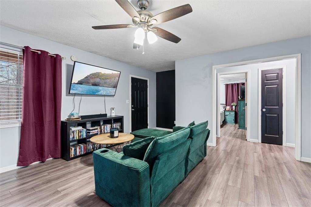 723 Buchanan Bypass Buchanan, GA 30113 - Photo 11 of 36