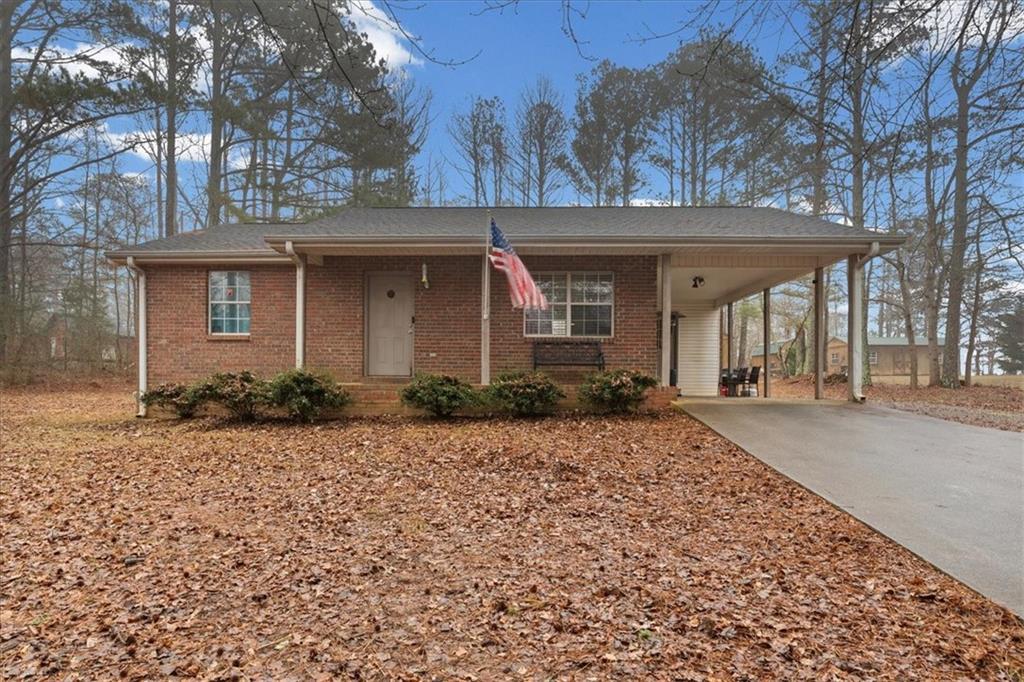 723 Buchanan Bypass Buchanan, GA 30113 - Photo 4 of 36