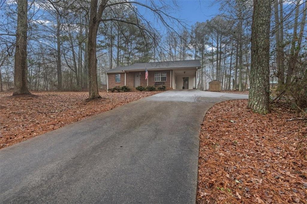 723 Buchanan Bypass Buchanan, GA 30113 - Photo 8 of 36