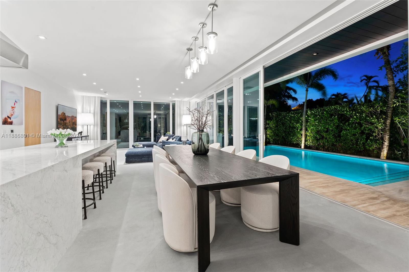 4433 North Bay Road Miami Beach, FL 33140 - Photo 35 of 71