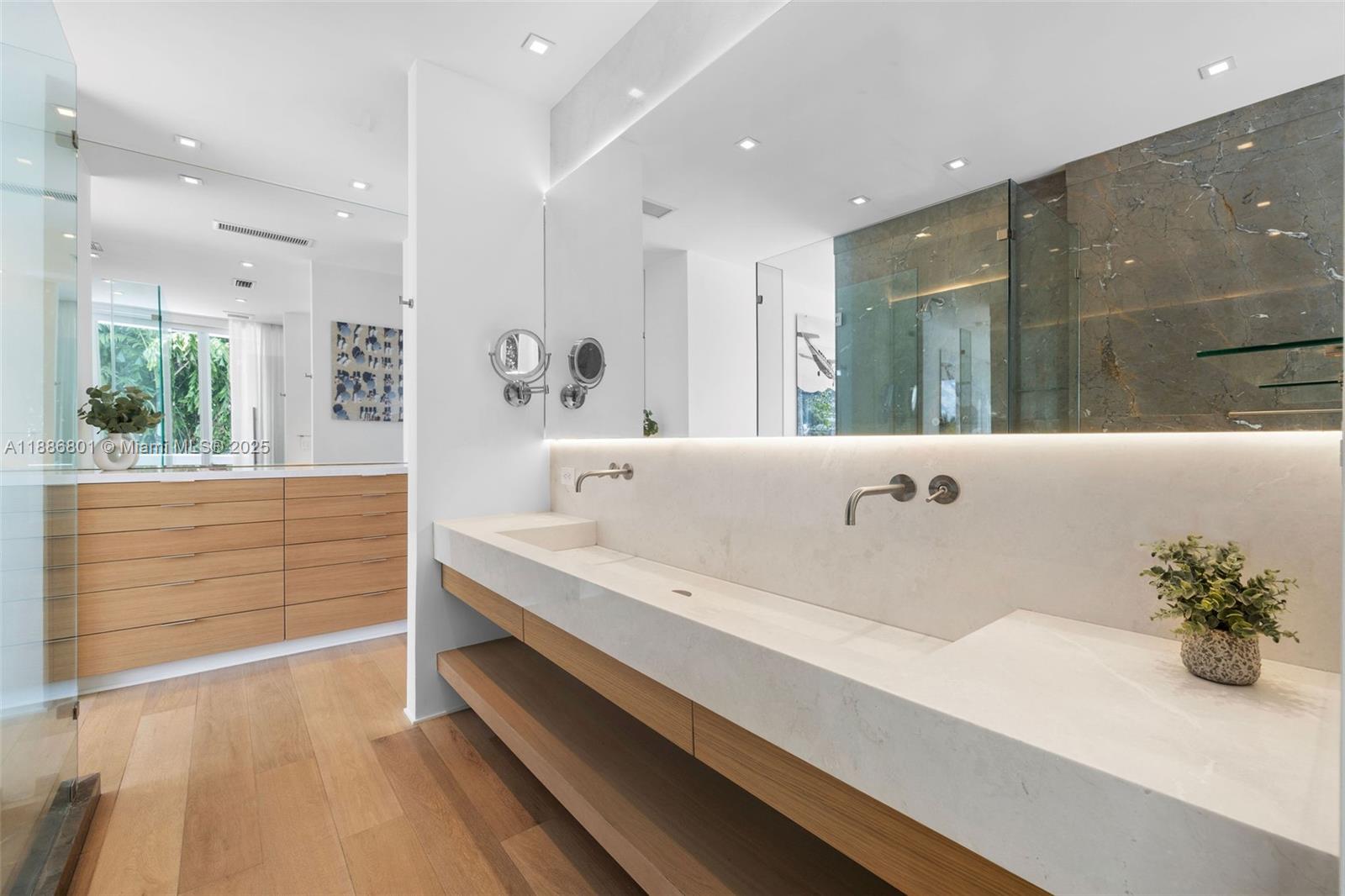 4433 North Bay Road Miami Beach, FL 33140 - Photo 64 of 71