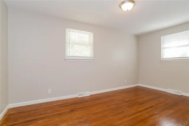 $1,750 | 6925 North Hickory Street, Kansas City, MO 64118
