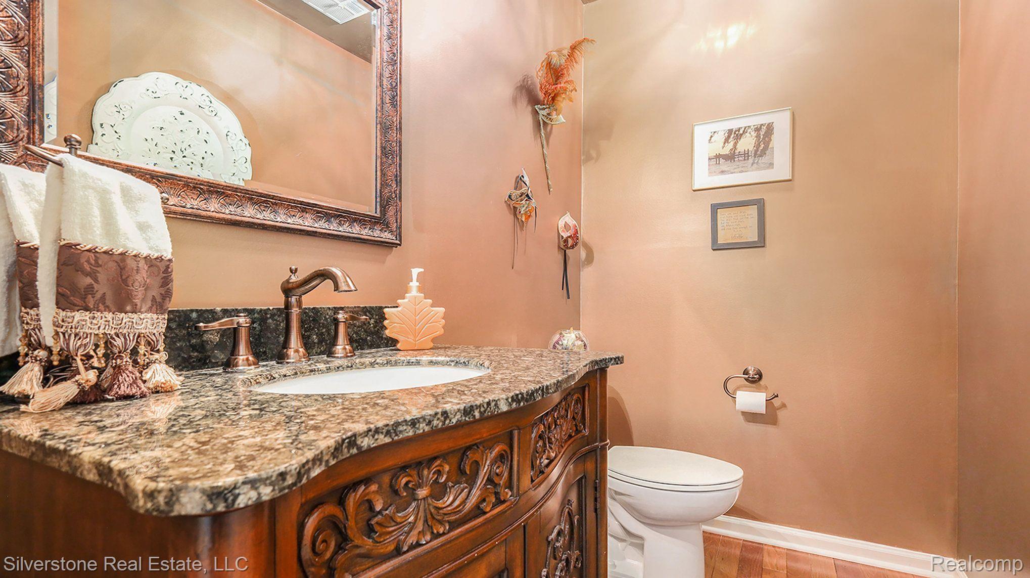 2485 Ulster Road Rochester, MI 48309 - Photo 31 of 41 Gallery Image 31