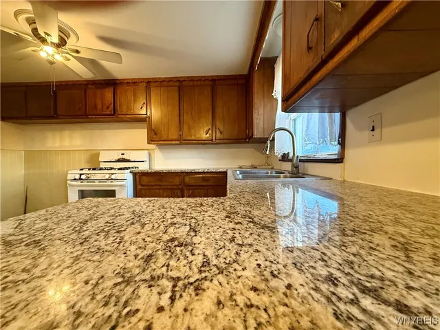 $1,400 | 91 Bloomfield Avenue, Lancaster, NY 14043