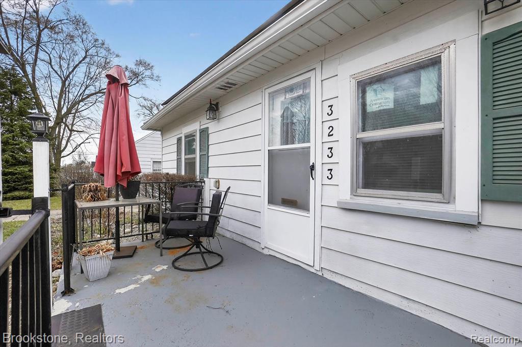 3233 Turner Road Lansing, MI 48906 - Photo 9 of 38 Gallery Image 9